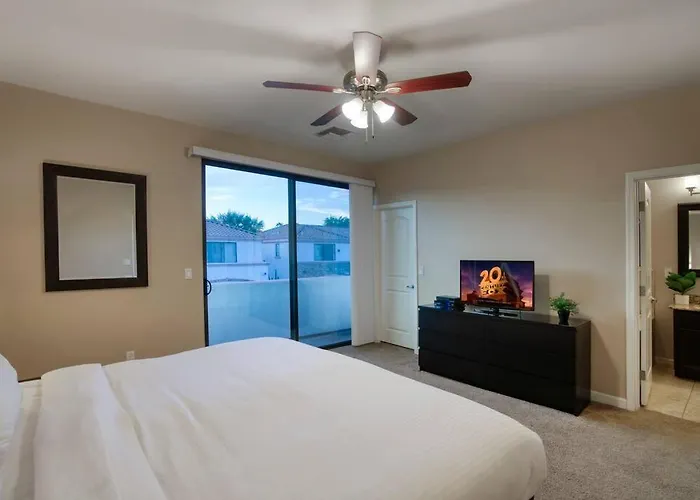 Old Town Area - Pool Patio Fireplace * Scottsdale